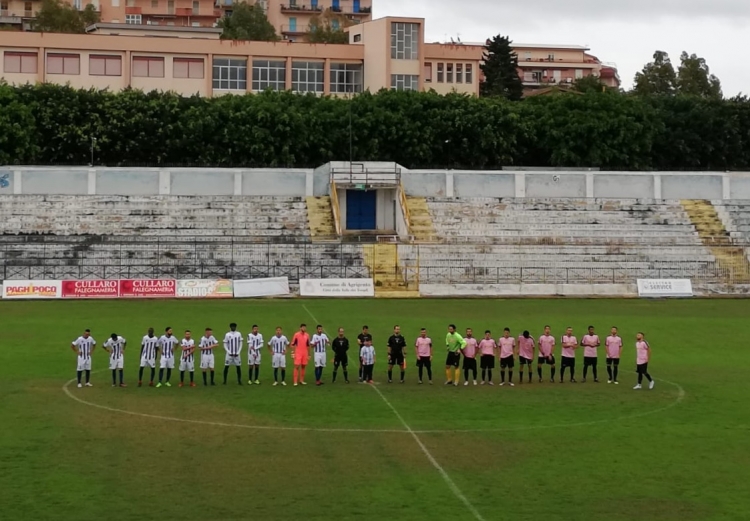 Akragas e Don Bosco Partinico schierate allo stadio Esseneto di Agrigento.