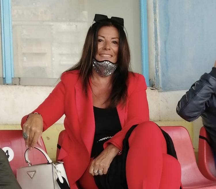 La presidente dell&#039;Akragas Sonia Giordano oggi in tribuna coperta ad assistere alla gara Akragas - Nissa 