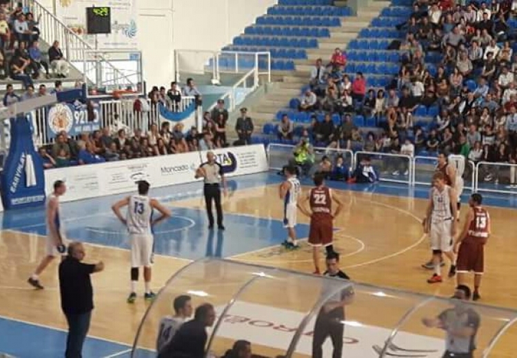 Basket: nel derby si impone Trapani