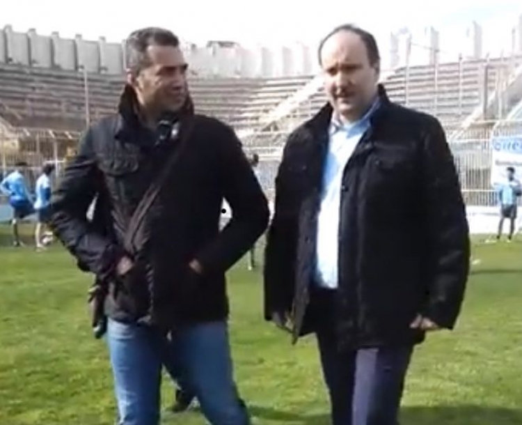 L&#039;amministratore delegato della Padideh Khorasan Foootball Club, Karimoueee, in visita allo stadio Esseneto