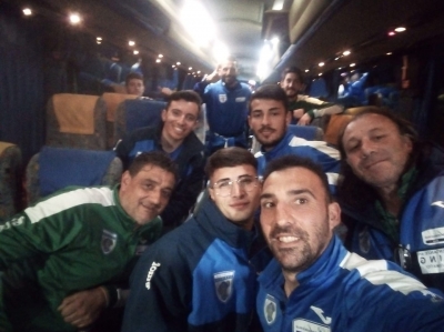 Foto dal profilo fb del capitano dell&#039;Akragas, Gino Casella, al rientro dalla trasferta di Palermo.