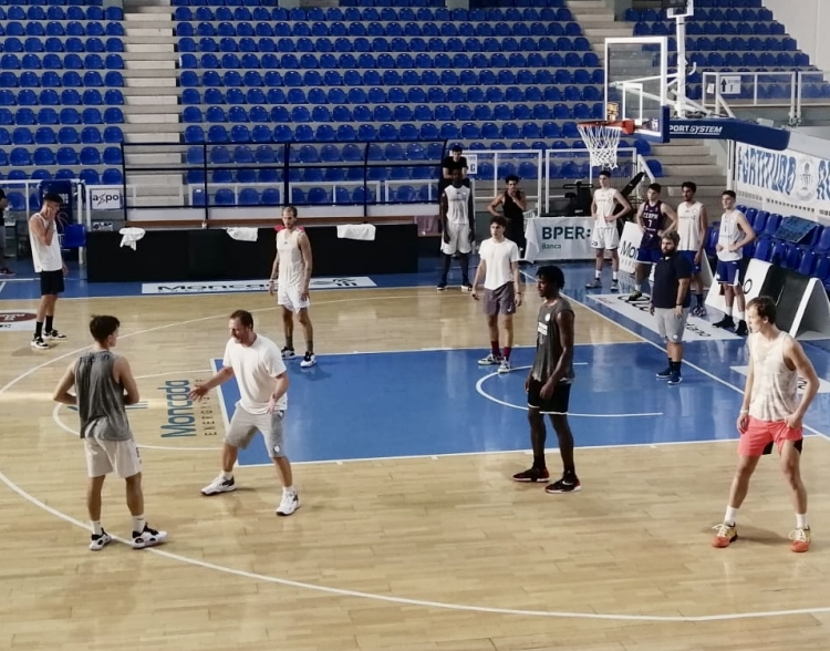 La Fortitudo Moncada Agrigento prepara la nuova stagione di A2 sotto la guida di coach Cagnardi 