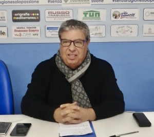 Giuseppe Deni in conferenza stampa 